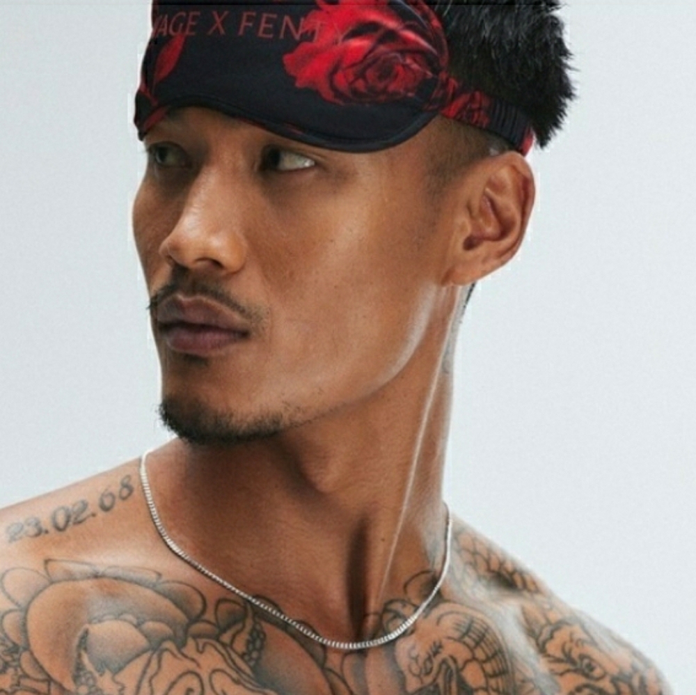 SAVAGE X FENTY NWT Rare to Find (sold out) Midnight Rose Satin Sleep Mask - Picture 2 of 5